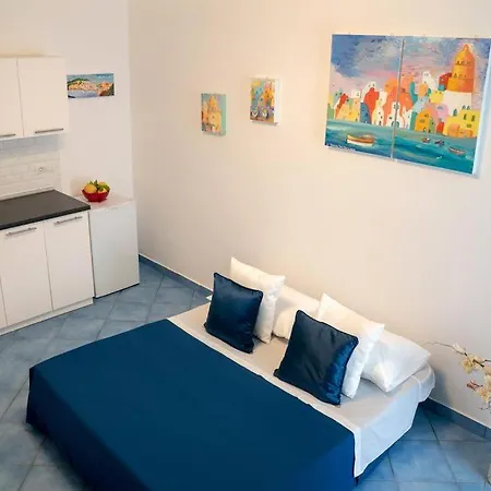 Luna 23 Apartment Procida