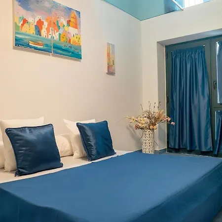 Luna 23 * Procida